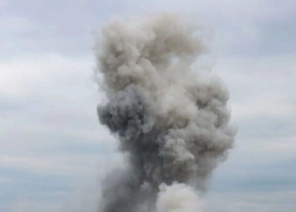 Маріуполь вибухи - у селищі Нікольське чули 3 потужні вибухи