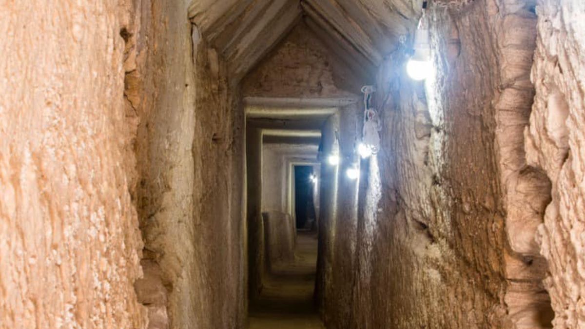 Археологи відшукали древній тунель, довжиною понад кілометр, під єгипетським храмом - Техно Археологи відшукали древній тунель, довжиною понад кілометр, під єгипетським храмом - Техно