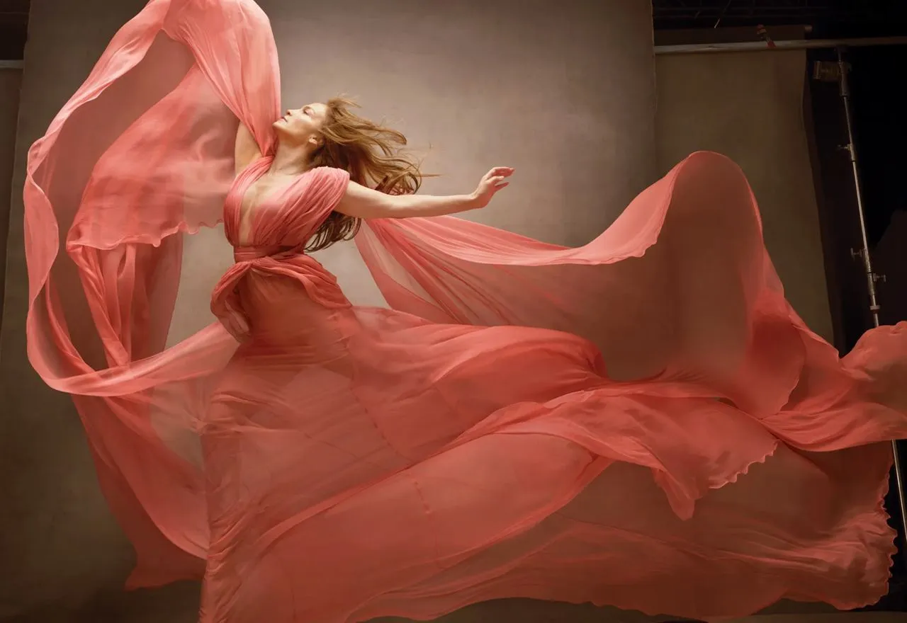 Дженніфер Лопес знялася для глянцю Vogue