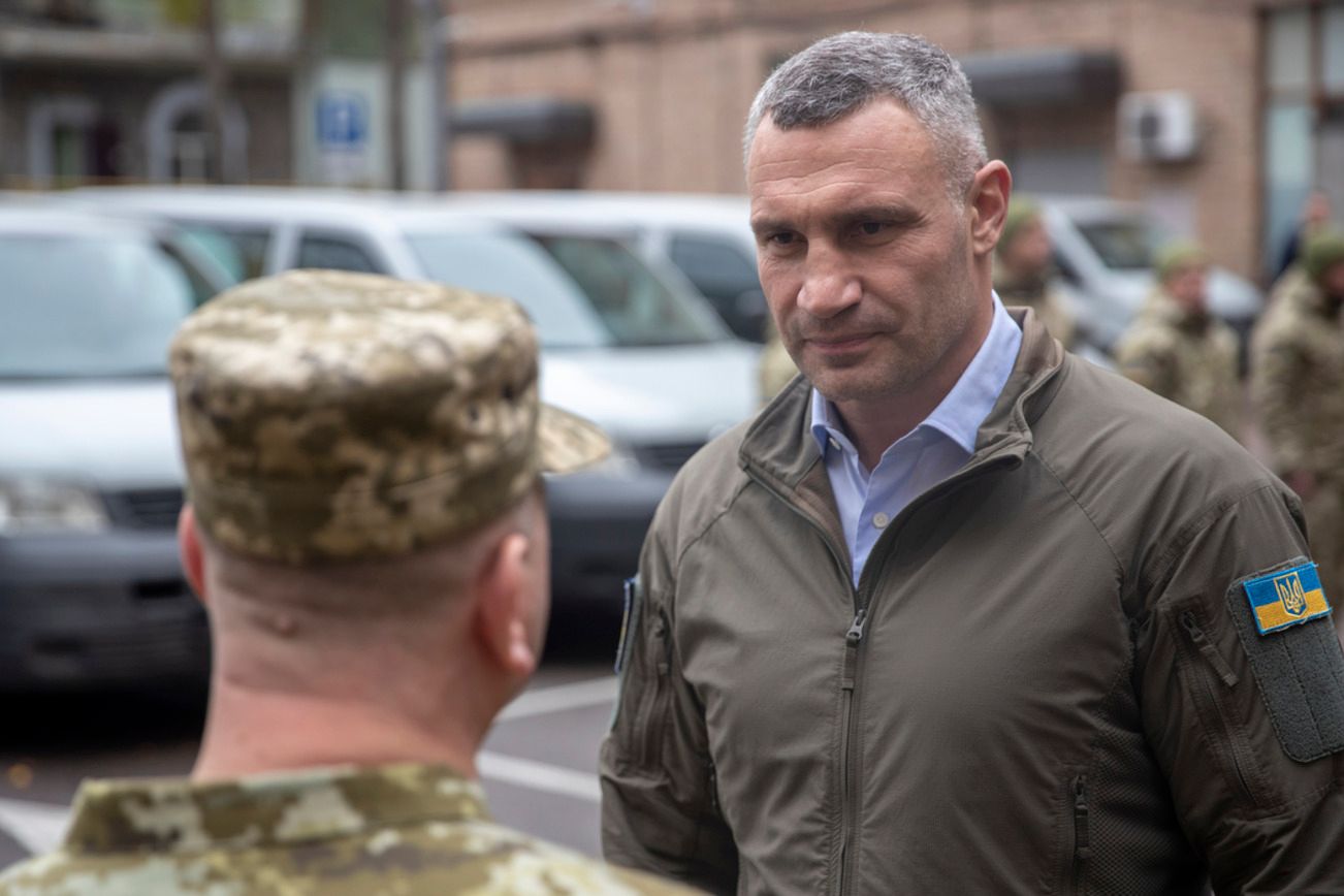 Кличко передав прикордонникам ще 50 мікроавтобусів для посилення бойових підрозділів Кличко передав прикордонникам ще 50 мікроавтобусів для посилення бойових підрозділів