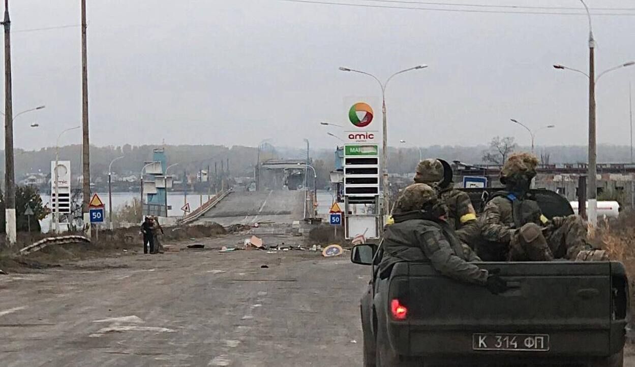 Херсон сьогодні - Притула показав фото бійців тероборони біля Антонівського моста - 24 Канал