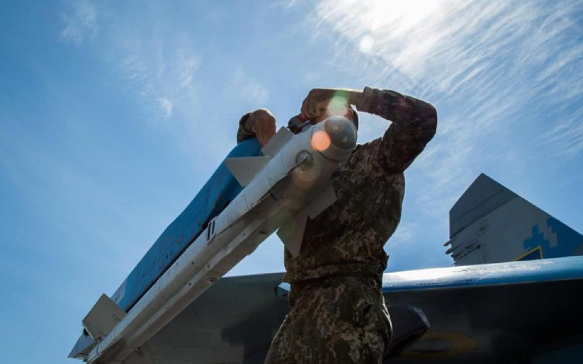 ЗСУ вдарили по 4 районах з окупантами на лівобережжі ЗСУ вдарили по 4 районах з окупантами на лівобережжі