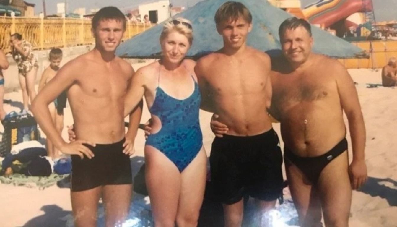 Олександр Караваєв з сім'єю