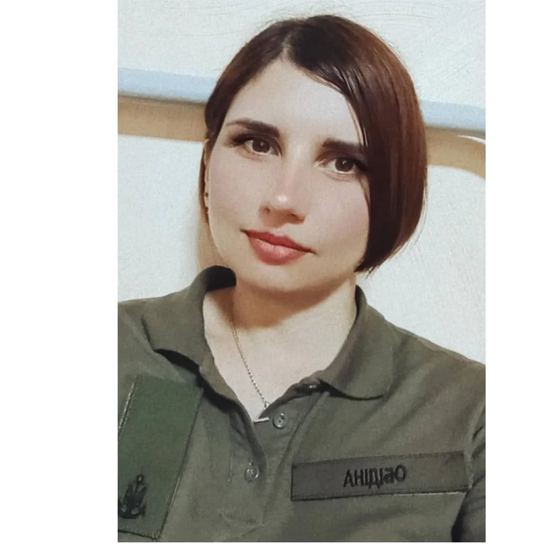 Військова розповіла про життя на Військова розповіла про життя на