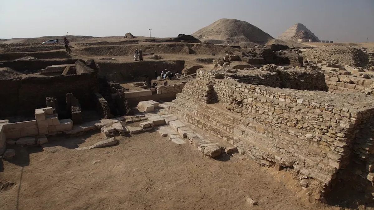 Археологи обнаружили сотни новых мумий и гробницу неизвестной ранее царицы Египта - Техно