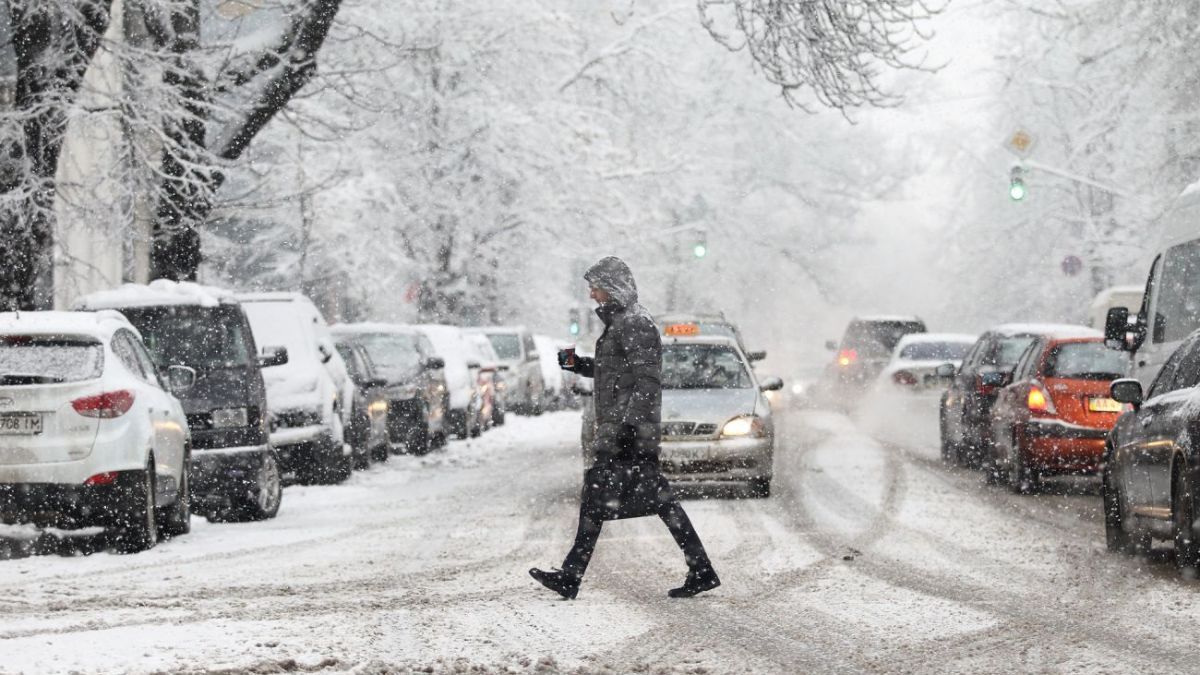 На Київщину сунуть мороз та сильні снігопади: на дорогах – небезпека - 24 Канал На Київщину сунуть мороз та сильні снігопади: на дорогах – небезпека - 24 Канал