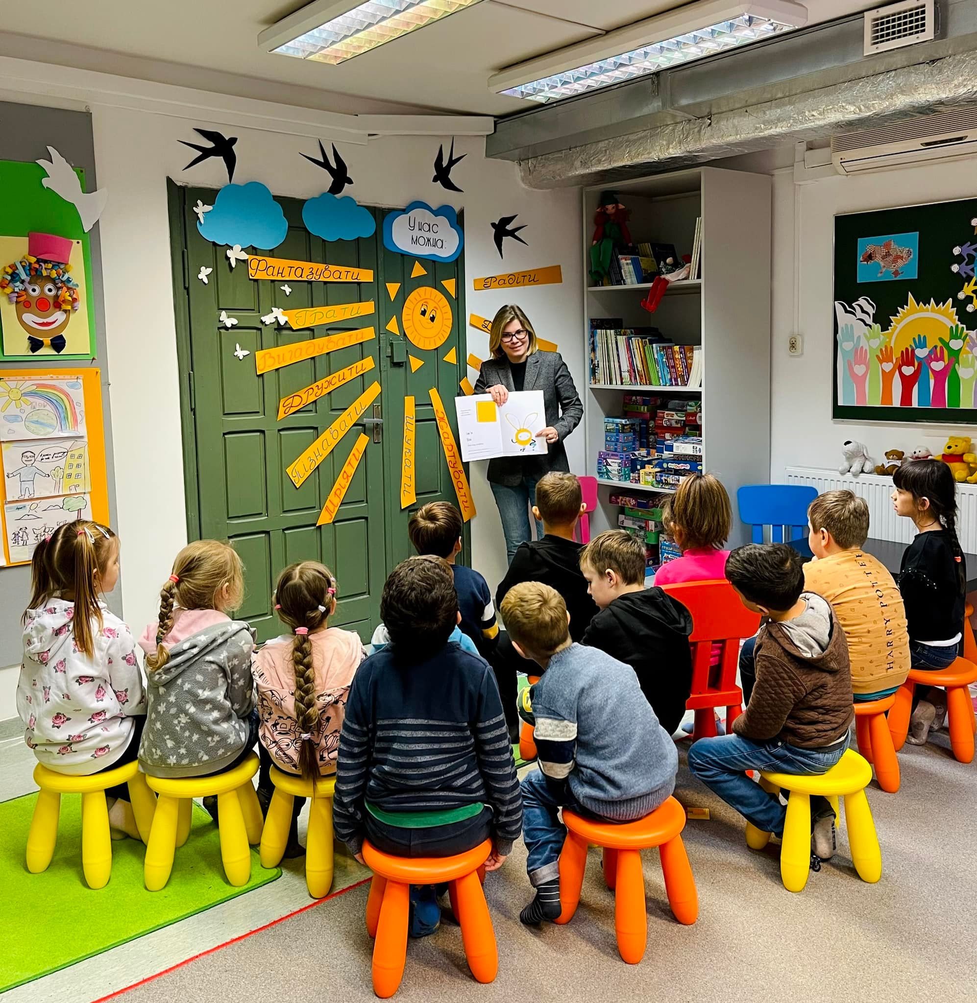 Освіта за кордоном - які проблеми з навчанням мають українські школярі - 24 канал - Освіта Освіта за кордоном - які проблеми з навчанням мають українські школярі - 24 канал - Освіта