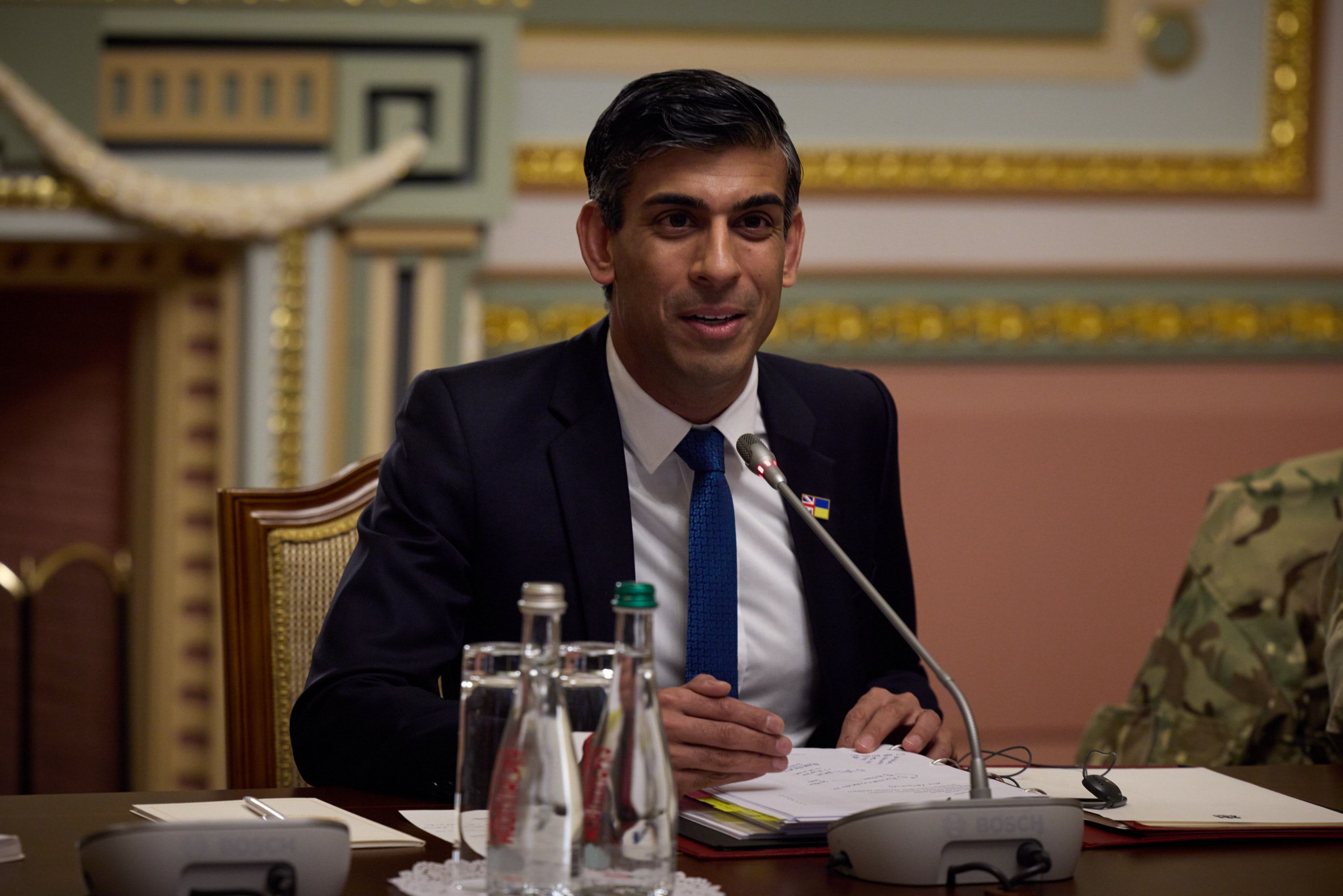 Сунок пообещал Украине поддержку Сунок пообещал Украине поддержку