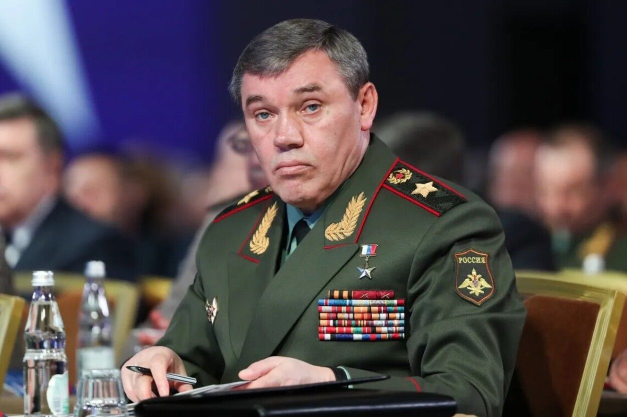 Герасимов вийшов на зв'язок з НАТО - що сказав глава генштабу збройних сил Росії - 24 Канал