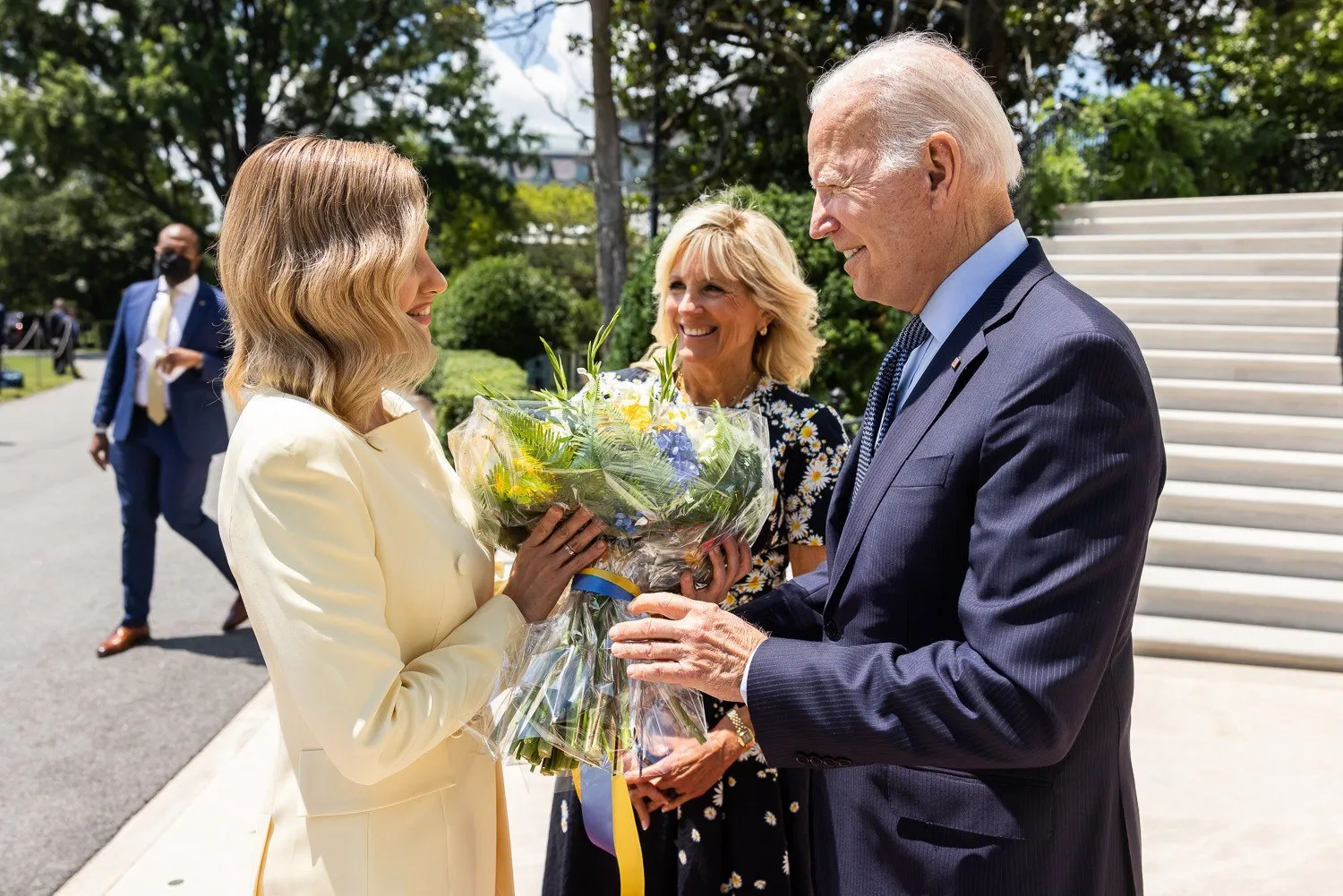 Байдены принимают в Белом доме Елену Зеленскую Байдены принимают в Белом доме Елену Зеленскую