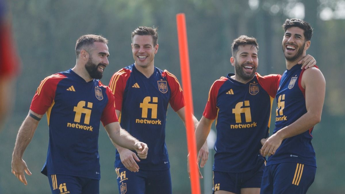 Збірна Іспанії в гарному настрої готуються до ЧС-2022 Збірна Іспанії в гарному настрої готуються до ЧС-2022