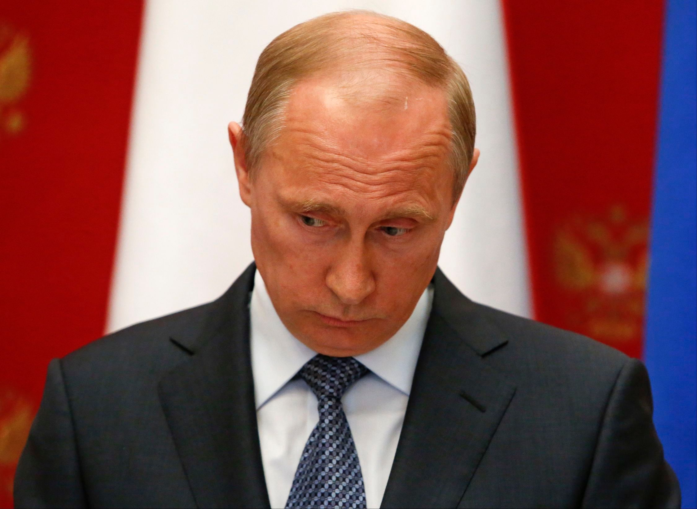 Владимир Путин признал, что россияне не верят заявлениям Кремля