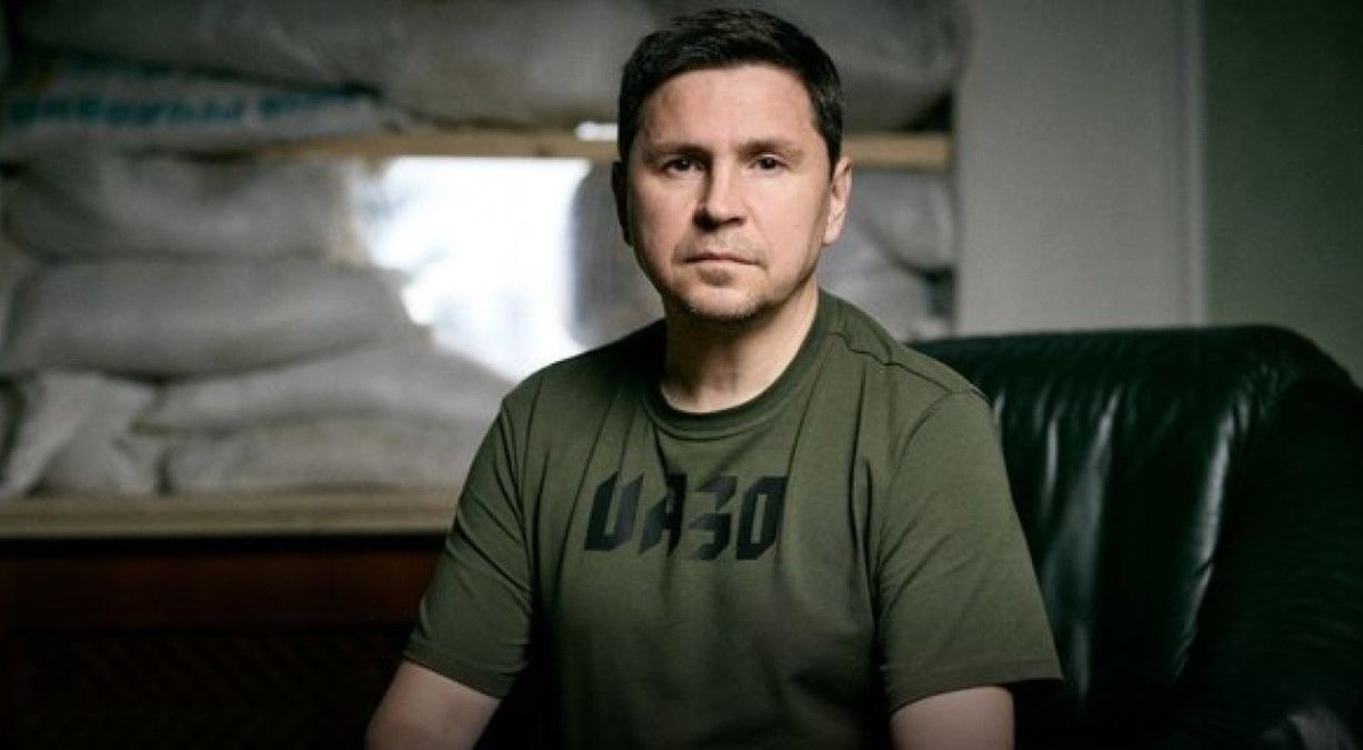 Подоляк прокомментировал инцидент с "расстрелом" пленных в Макеевке Подоляк прокомментировал инцидент с "расстрелом" пленных в Макеевке