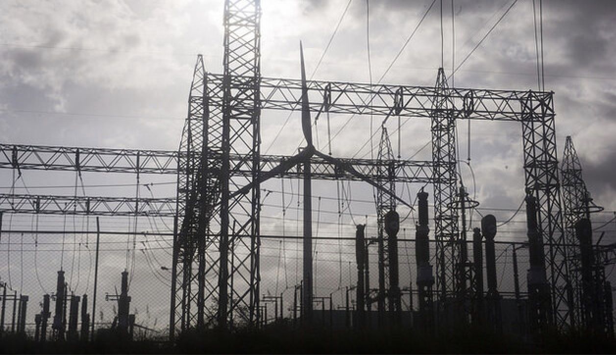 В Молдавии массовые отключения света после российских ударов по Украине В Молдавии массовые отключения света после российских ударов по Украине