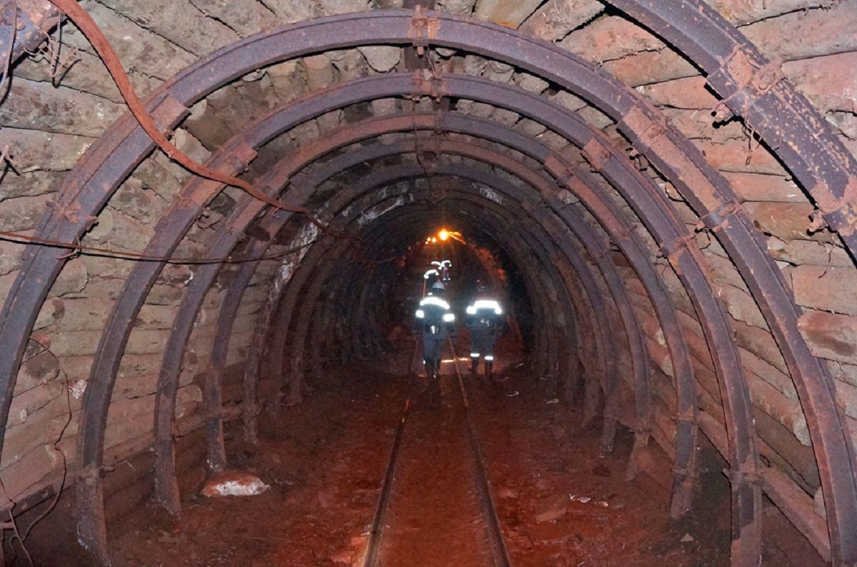 Майже 3 000 шахтарів застрягли під землею на Дніпропетровщині