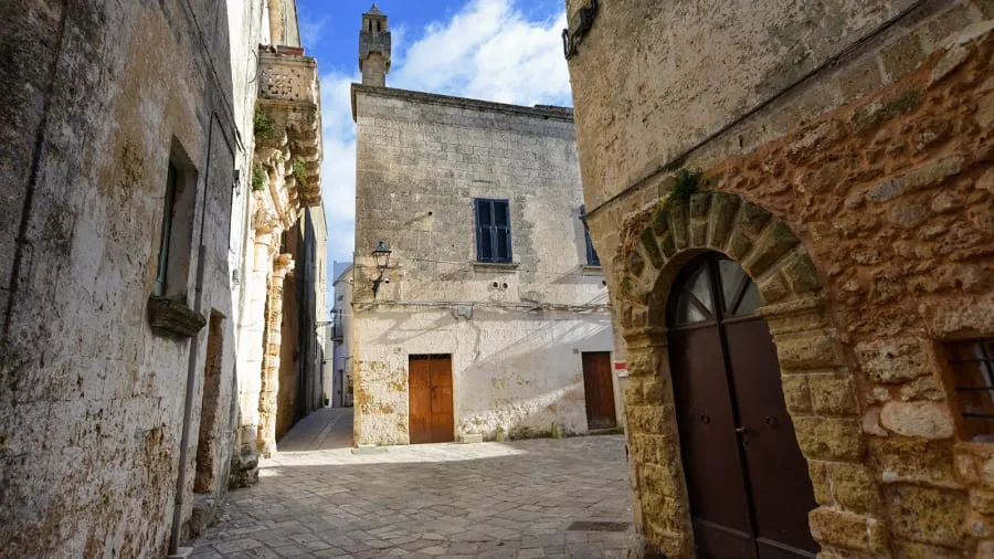 Мальовниче місто в Італії заплатить 30 тисяч євро тим, хто туди переїде