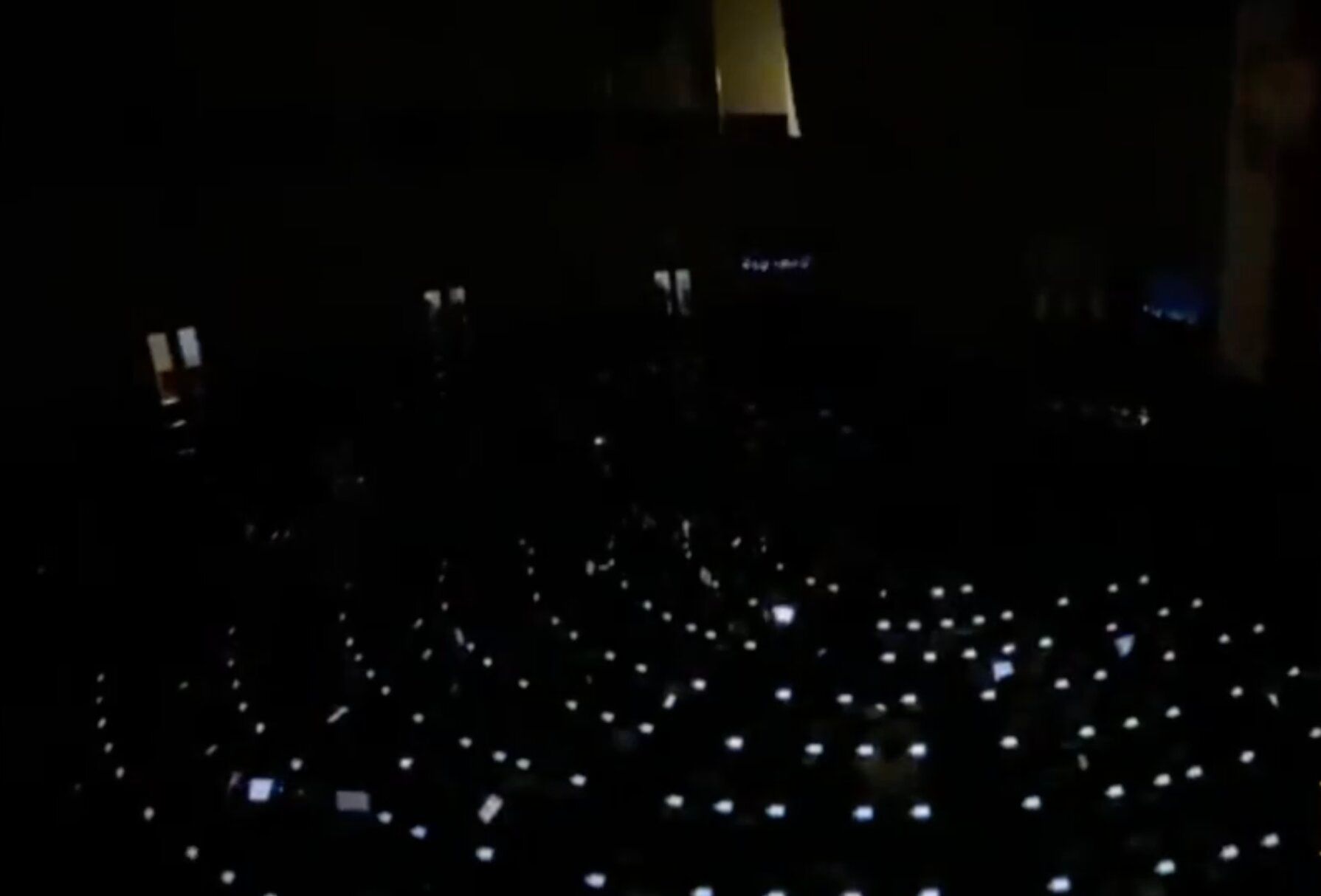 Засідання ПА ОБСЄ у Варшаві розпочали з вимкнення світла у солідарність з Україною Засідання ПА ОБСЄ у Варшаві розпочали з вимкнення світла у солідарність з Україною