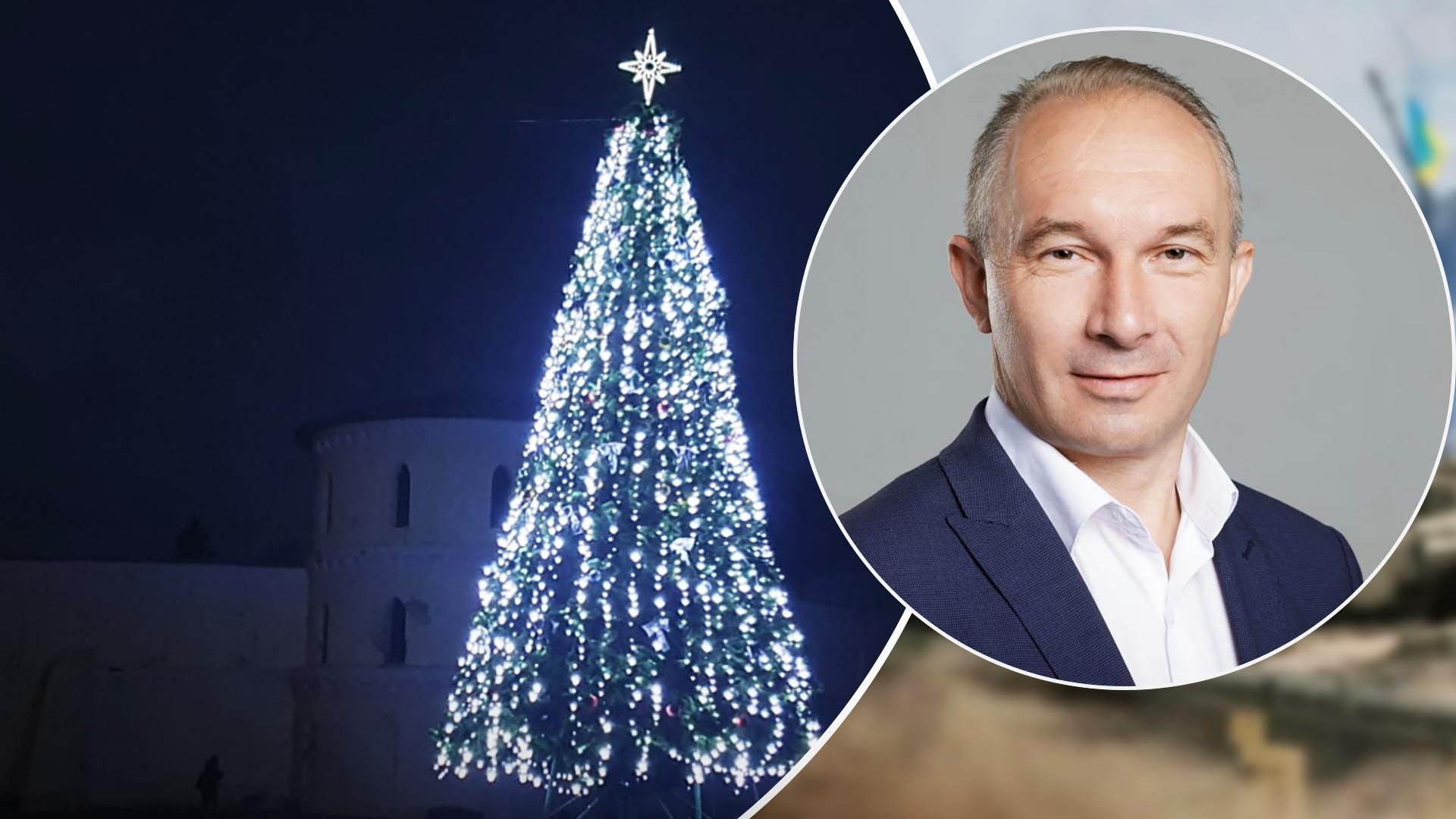 В Тростянце установили первую новогоднюю елку в Украине - фото