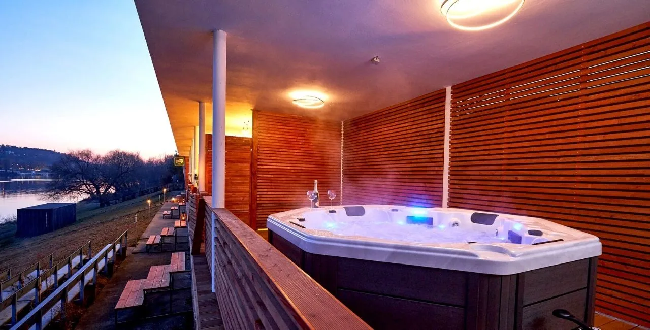 Сауна на березі Влтави Сауна на березі Влтави