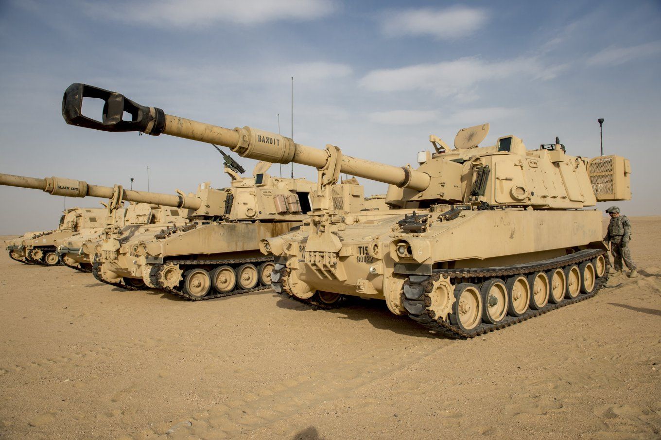 Срочное вооружение американцами Украины затрагивает оборонные нужды Тайваня. Срочное вооружение американцами Украины затрагивает оборонные нужды Тайваня.