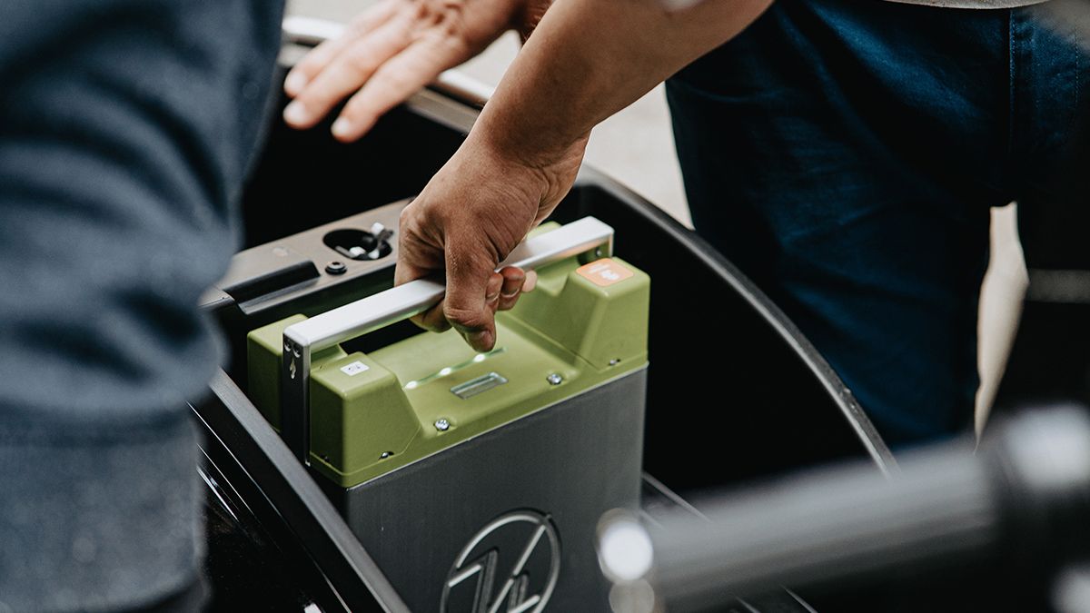 Как сделать павертанк из автомобильного аккумулятора - Техно Как сделать павертанк из автомобильного аккумулятора - Техно