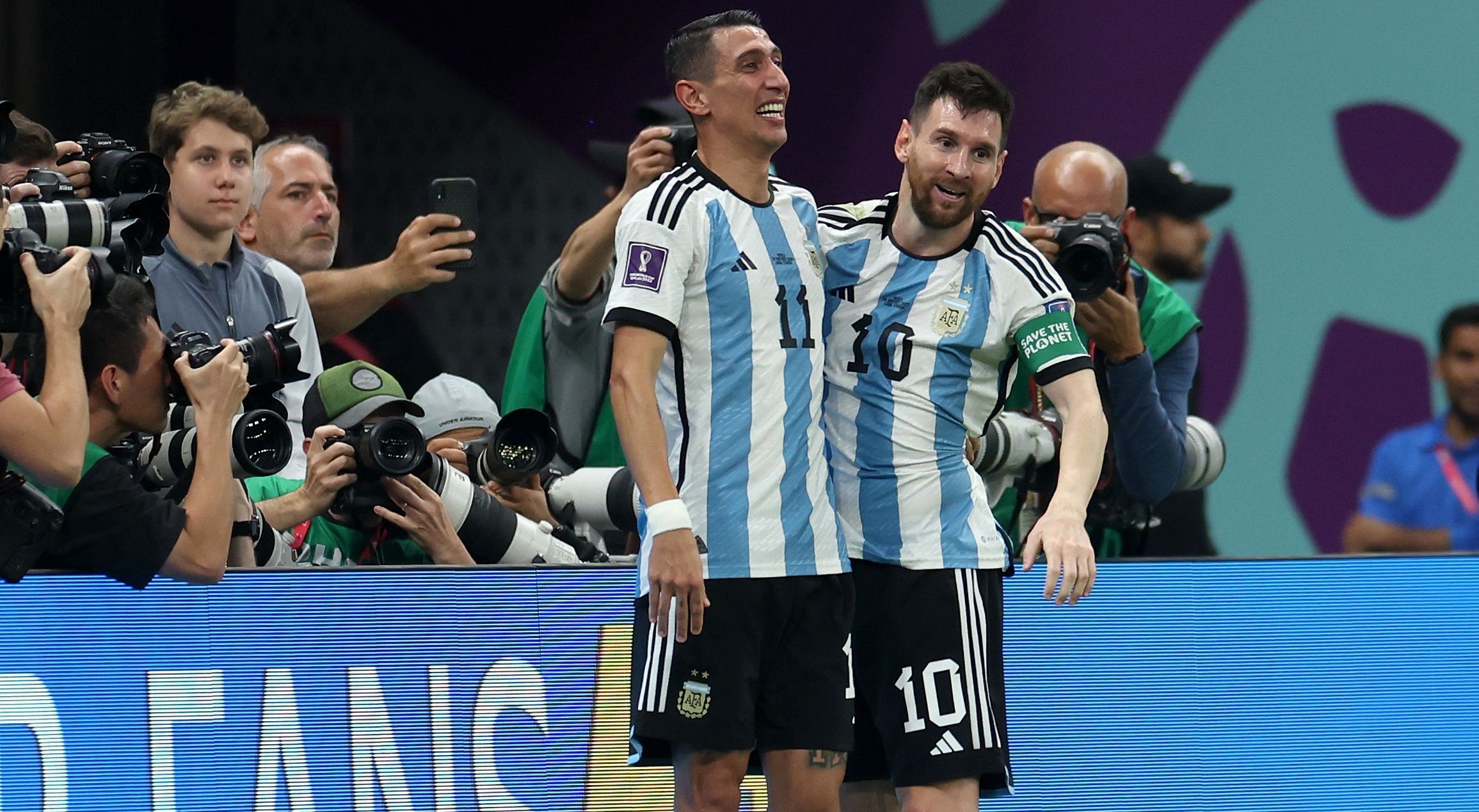 Анхель Ді Марія та Ліонель Мессі Анхель Ді Марія та Ліонель Мессі