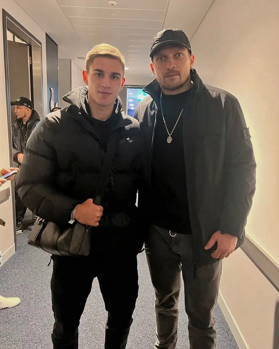 Ярмолюк зустрівся з Усиком у Лондоні Ярмолюк зустрівся з Усиком у Лондоні