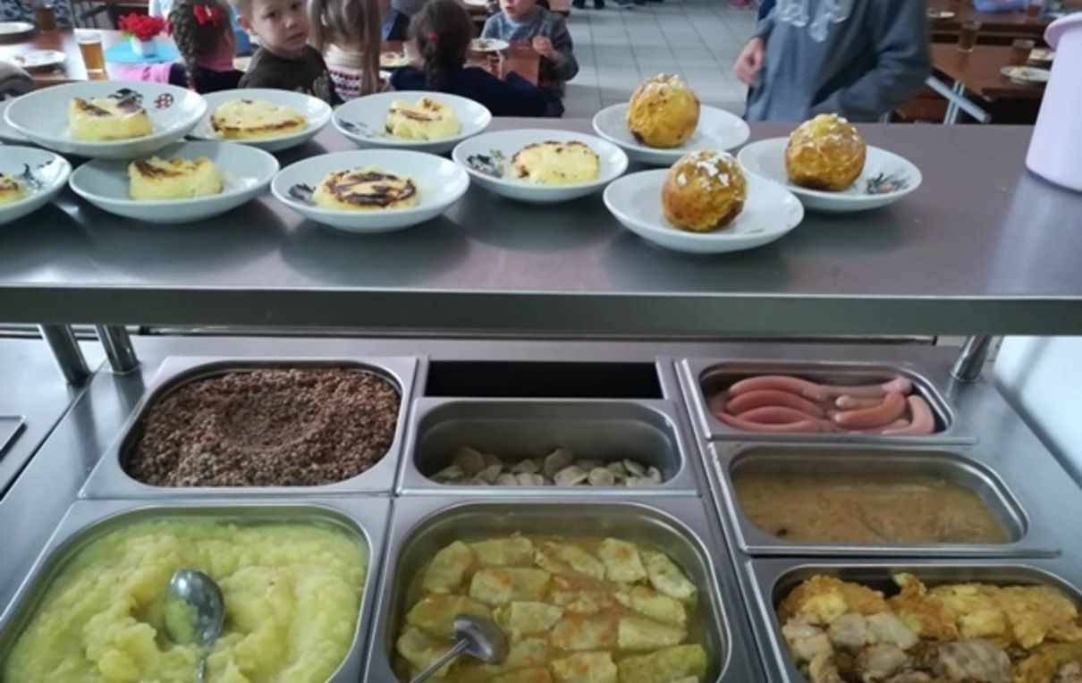 Школи в Україні - кожній школі виділили 2 тисячі доларів на ремонт їдалень - 24 канал - Освіта Школи в Україні - кожній школі виділили 2 тисячі доларів на ремонт їдалень - 24 канал - Освіта