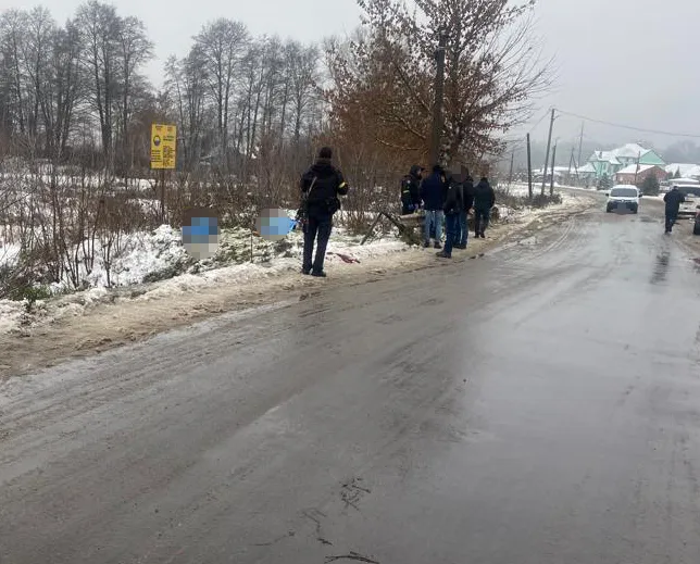 На Волыни автомобиль упал в реку