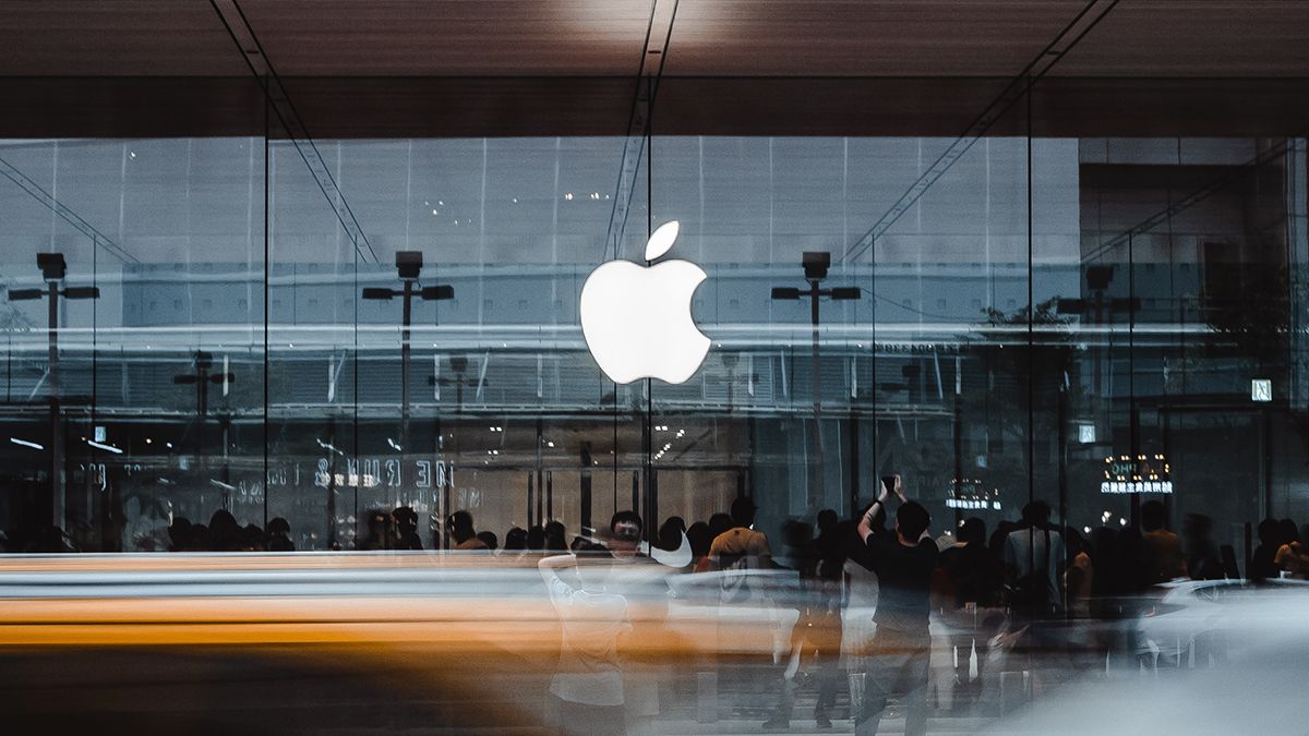 Apple впроваджує наскрізне шифрування в iCloud, поки ФБР невдоволено її критикує - Техно