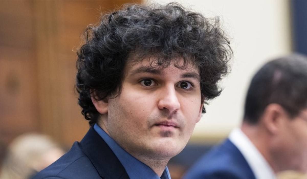 Бенкман-Фрид - США обнародовали обвинения против владельца FTX Бенкман-Фрид - США обнародовали обвинения против владельца FTX