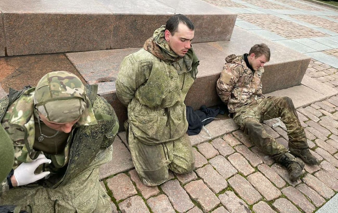 Росіяни активно шукають, як здатися в полон