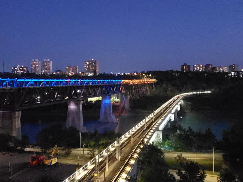 Міст Хай Левел в Едмонтоні Міст Хай Левел в Едмонтоні