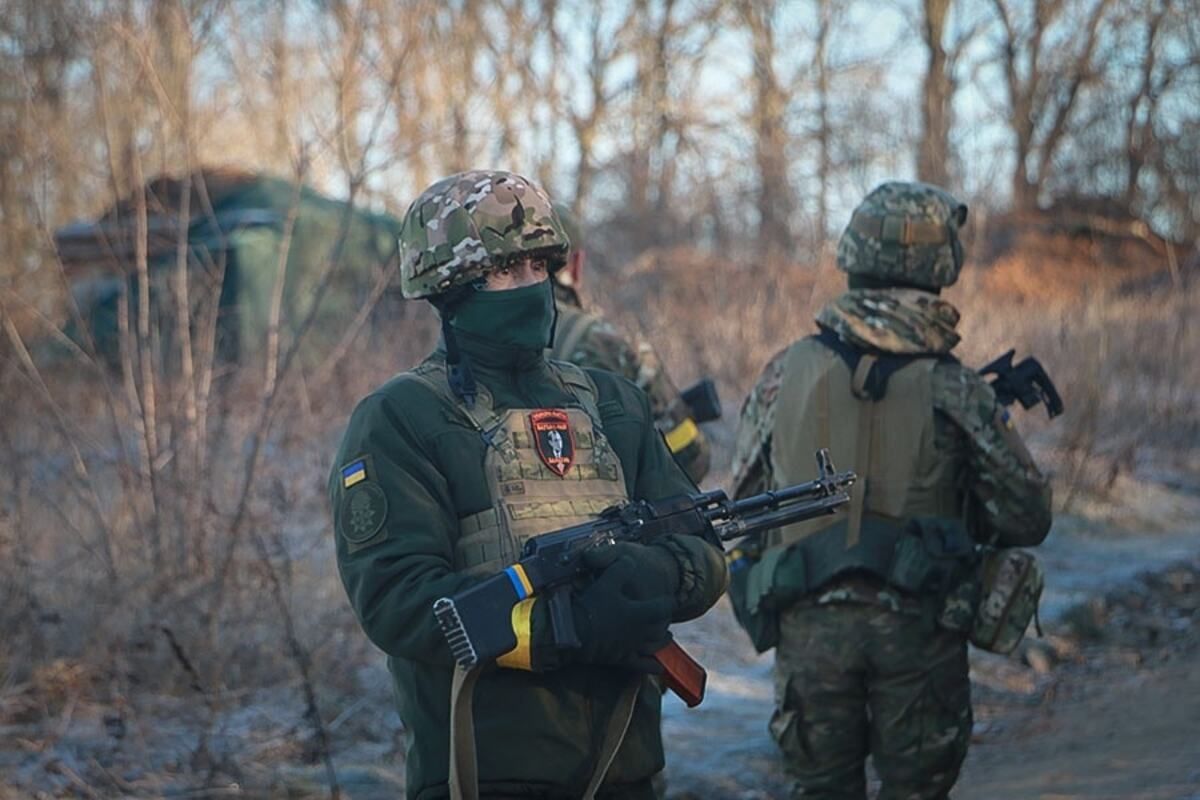 Нацгвардейцы остановили прорыв врага в Донецкой области