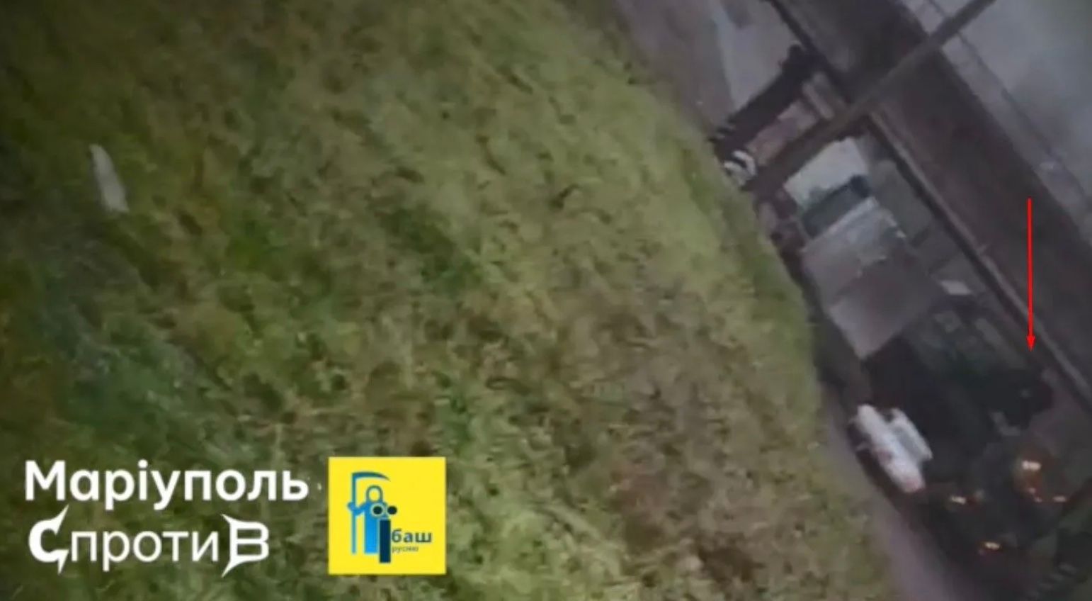 В окупантів застряг "Бук" під залізничним мостом В окупантів застряг "Бук" під залізничним мостом