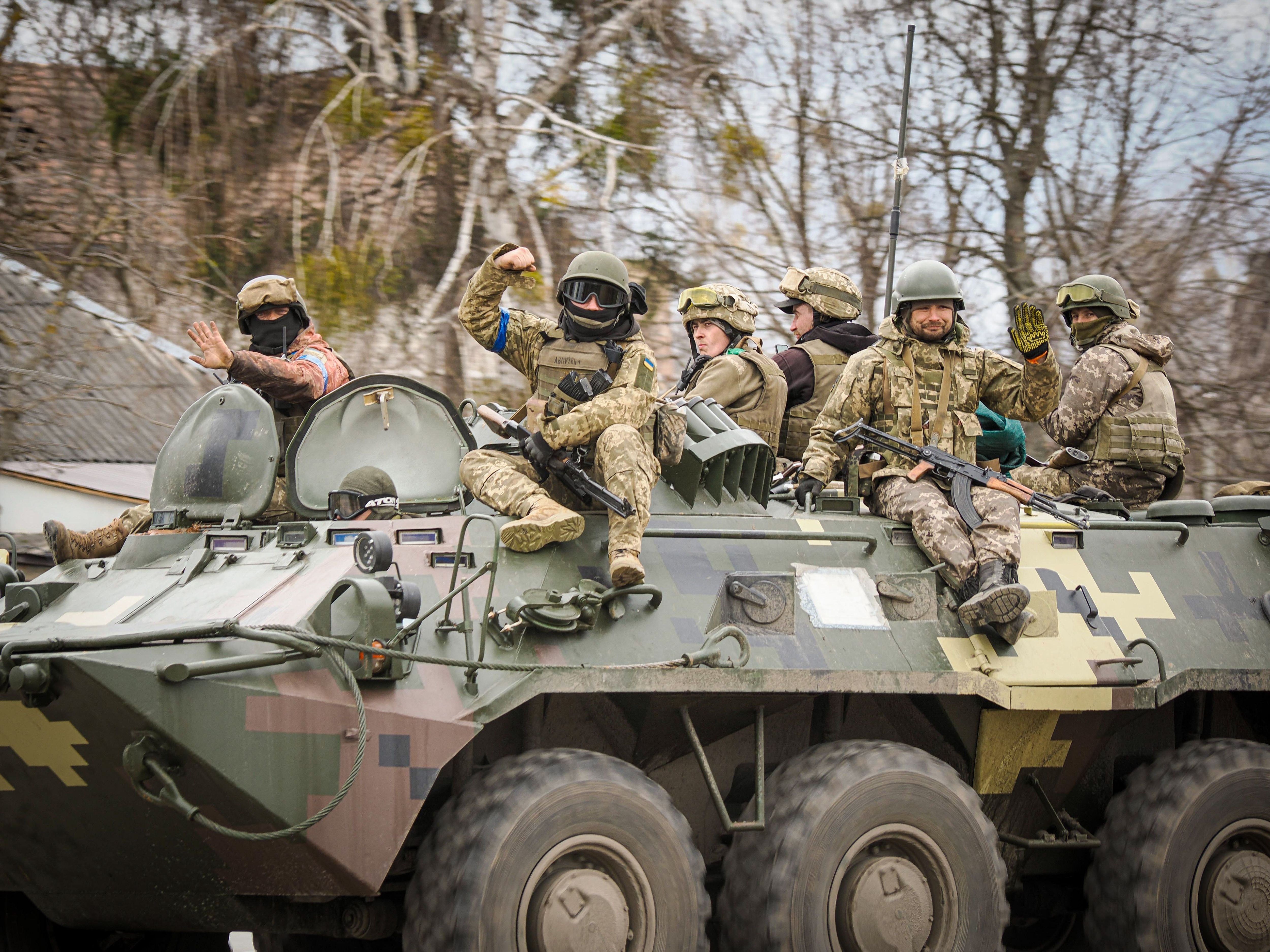 Воїн ЗСУ анонсував подальші наступальні дії на фронті