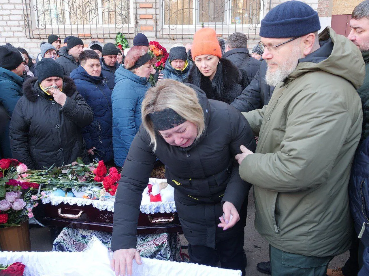 кривой угол кривой угол