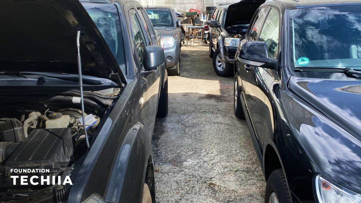 Подразделения ВСУ получили 30 авто от Олега Крота из холдинга TECHIIA Подразделения ВСУ получили 30 авто от Олега Крота из холдинга TECHIIA
