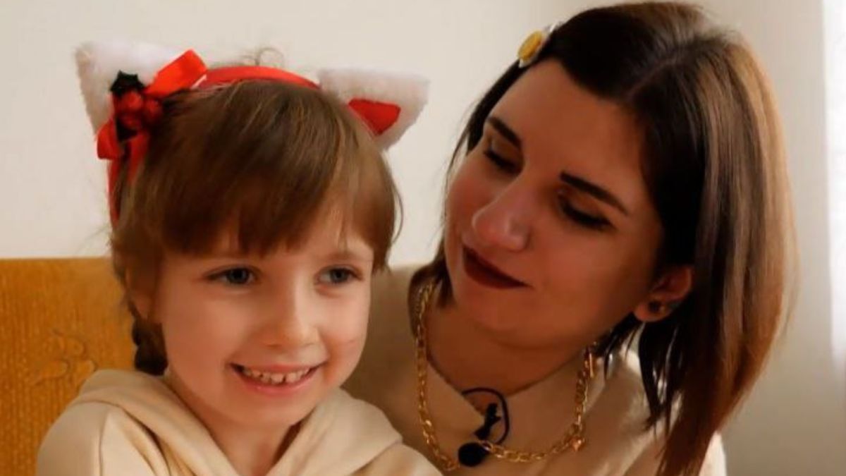 Обідіна нарешті побачила донечку Алісу Обідіна нарешті побачила донечку Алісу