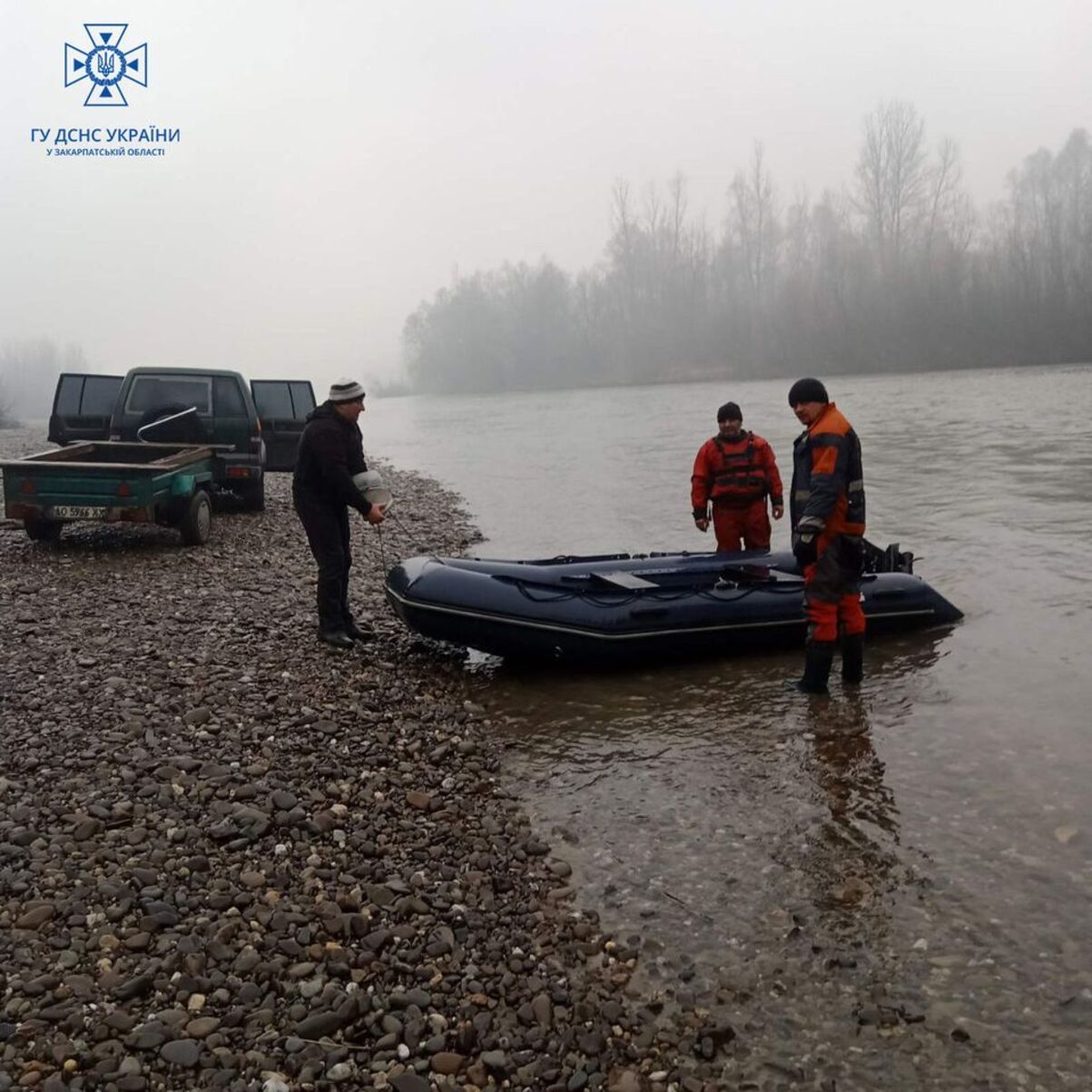 На Закарпатье пропал 17-летний парень, плававший по Тисе На Закарпатье пропал 17-летний парень, плававший по Тисе