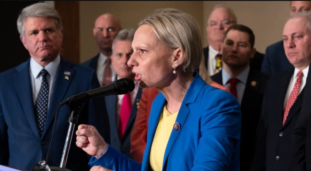 Палата представників схвалила бюджет США на 2023 рік - Вікторія Спартц голосувала проти Палата представників схвалила бюджет США на 2023 рік - Вікторія Спартц голосувала проти