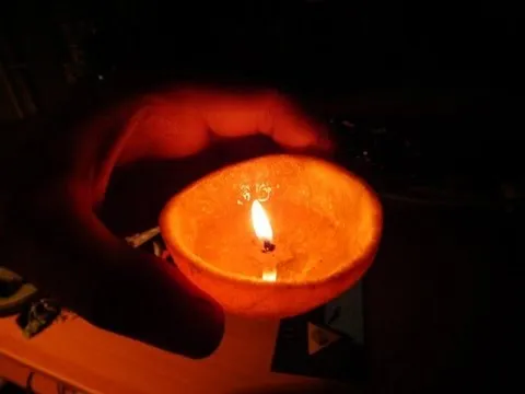 Свічка з мандарина Свічка з мандарина