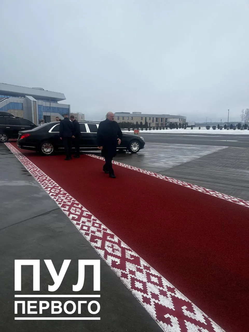 Лукашенко прилетів у Росію на 4 дні Лукашенко прилетів у Росію на 4 дні