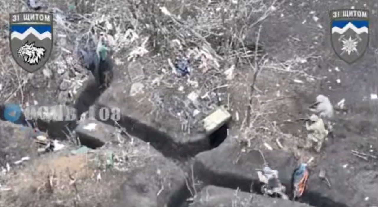 Украинские защитники провели рождественский штурм Украинские защитники провели рождественский штурм