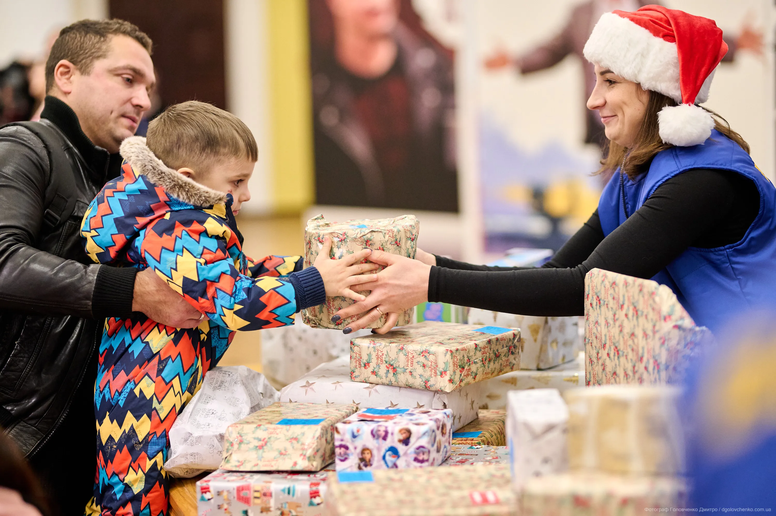 Діти зі східних областей отримали подарунки