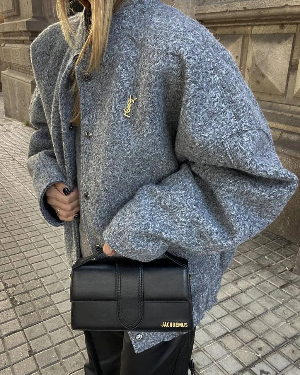 Модні образи з брошкою Модні образи з брошкою