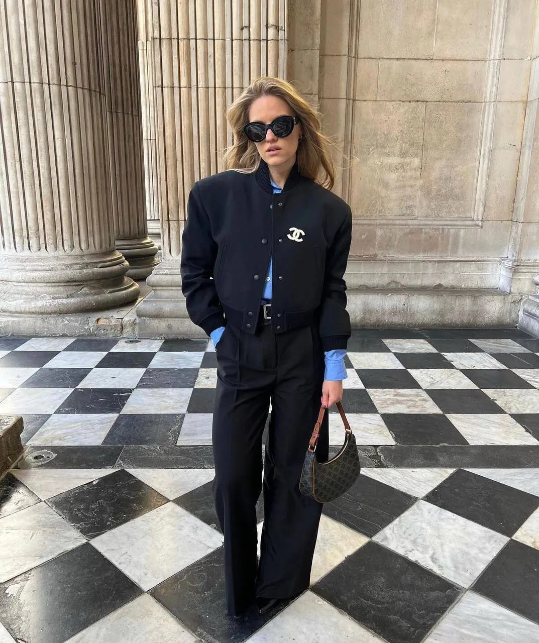 Модні образи з брошкою Модні образи з брошкою