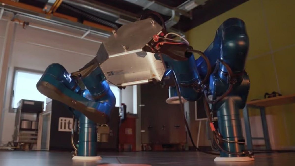 Робот MARM Робот MARM