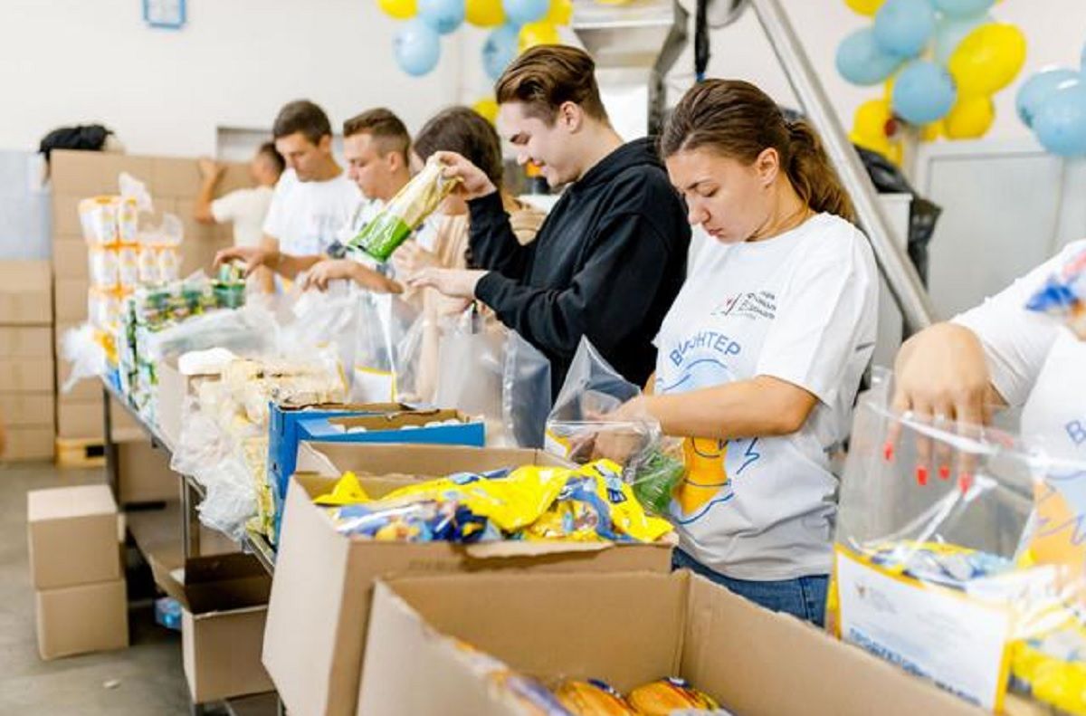 Поддержать людей в беде работники McDonald's поставляют продукты по всей стране - 24 Канал Поддержать людей в беде работники McDonald's поставляют продукты по всей стране - 24 Канал