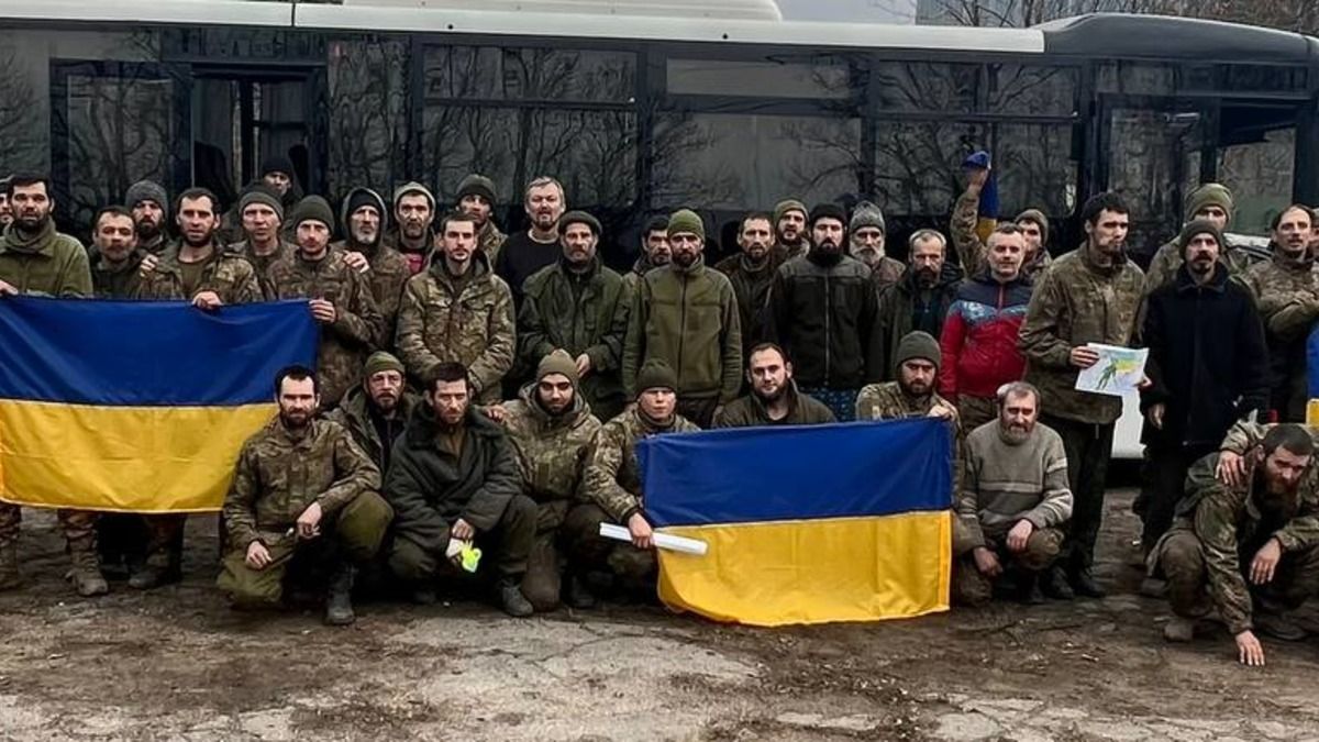 Визволені захисники України